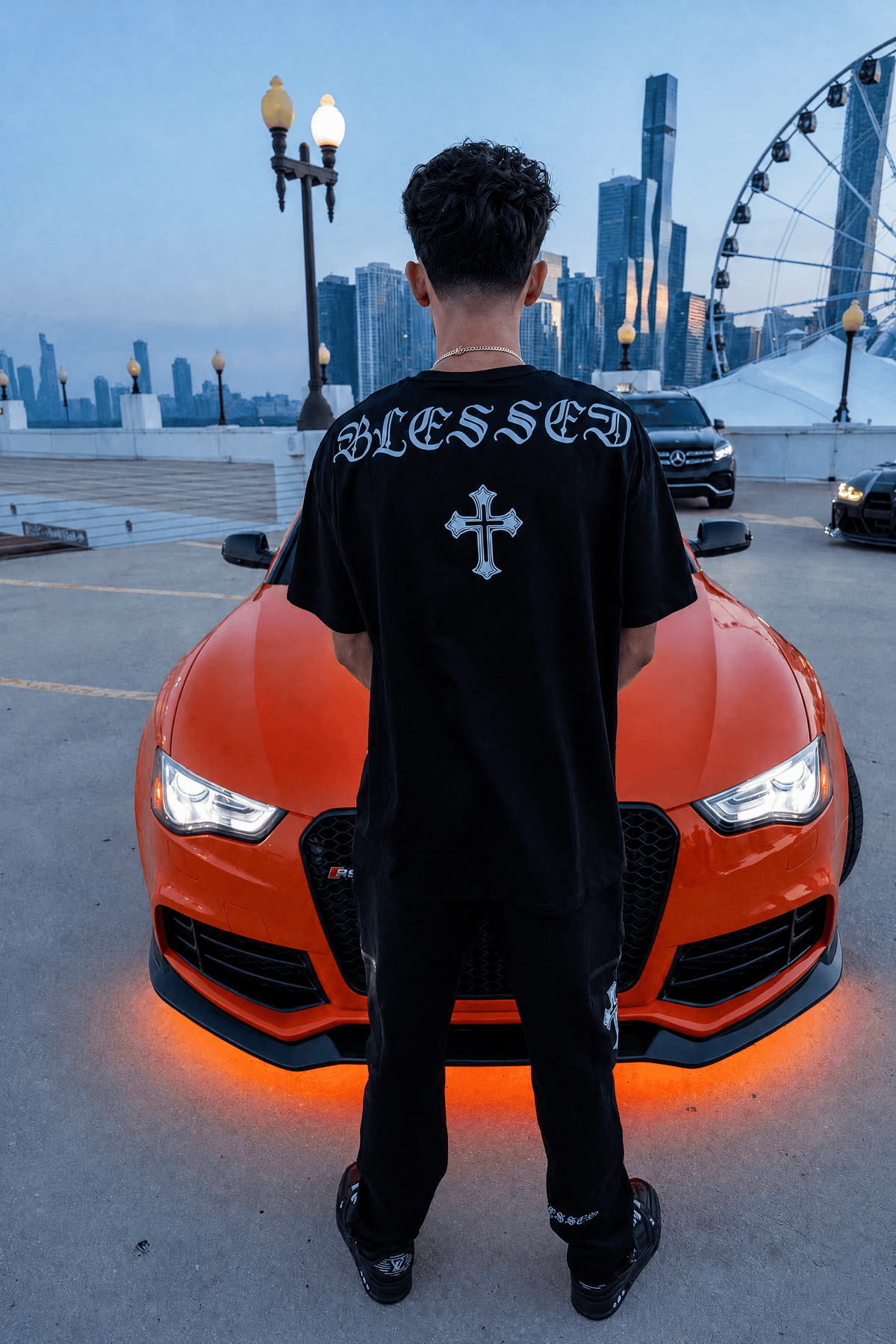 PHANTOM4 Blessed Cross Black Oversized T-Shirt - Phantom 4